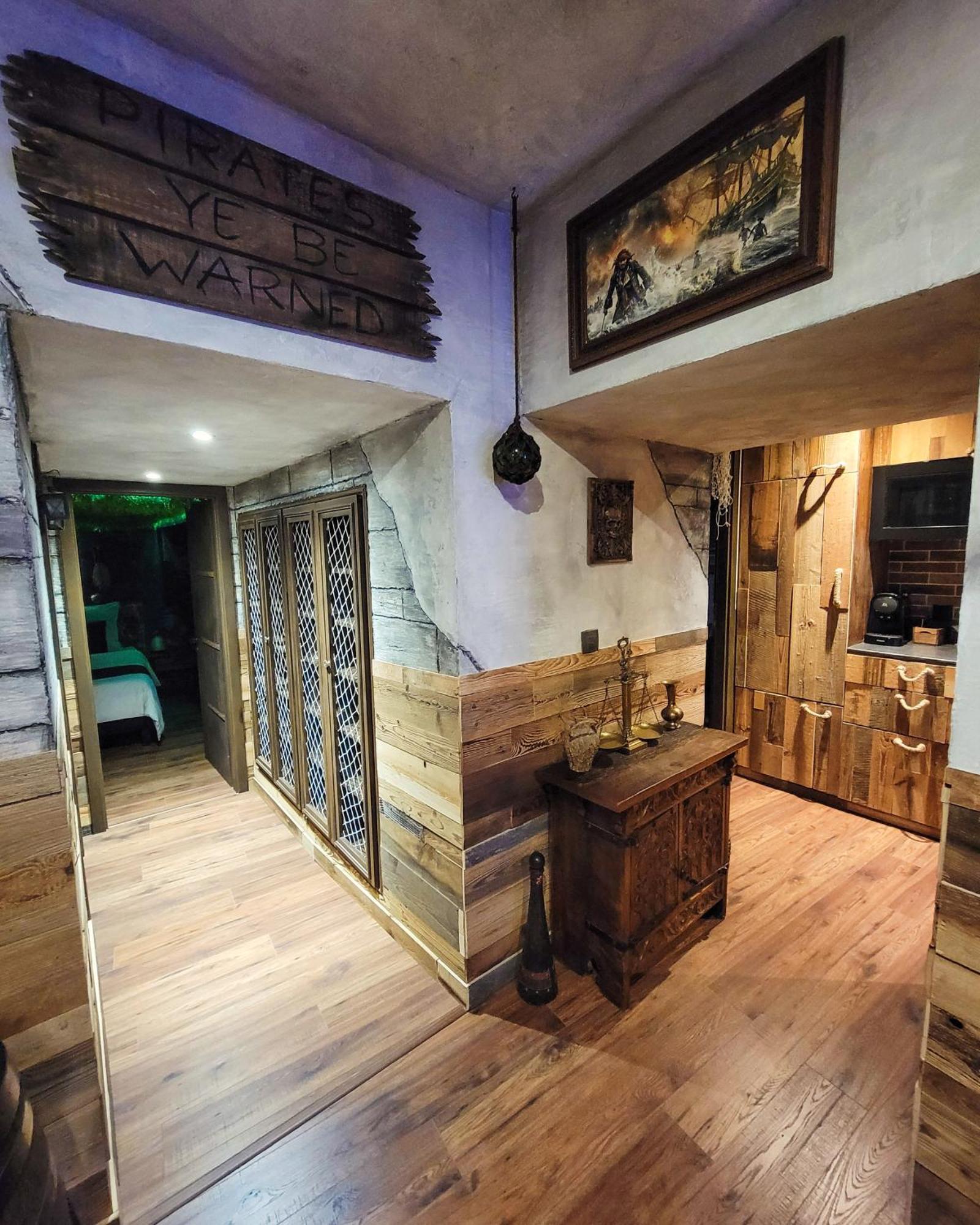 Le Repaire Des Pirates Logement Magique Sainte-Croix-en-Plaine Zewnętrze zdjęcie