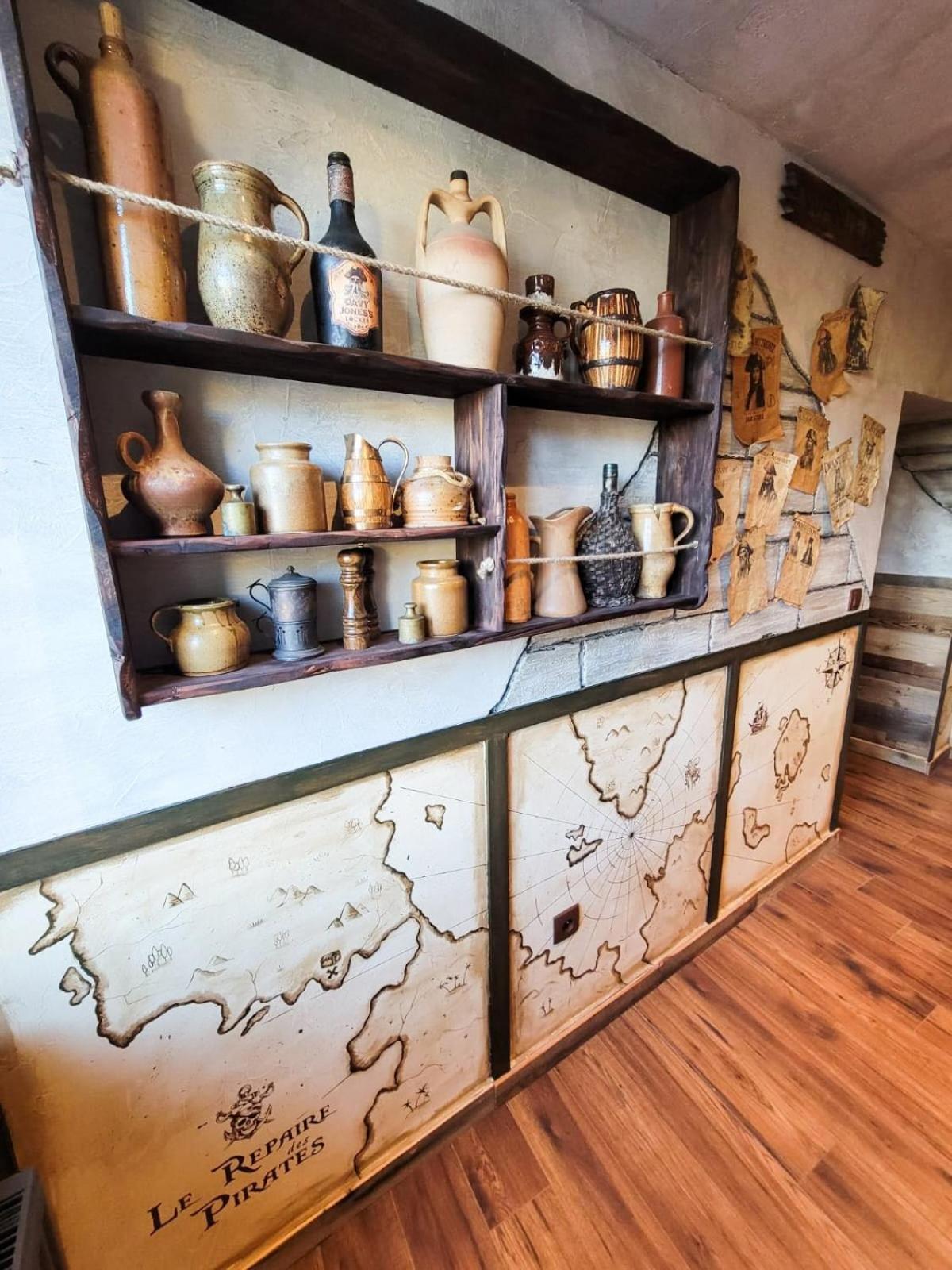 Le Repaire Des Pirates Logement Magique Sainte-Croix-en-Plaine Zewnętrze zdjęcie